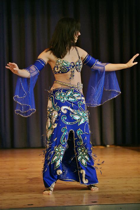 Egyptian Style Belly Dance: Hot Arab Dance Highlights 